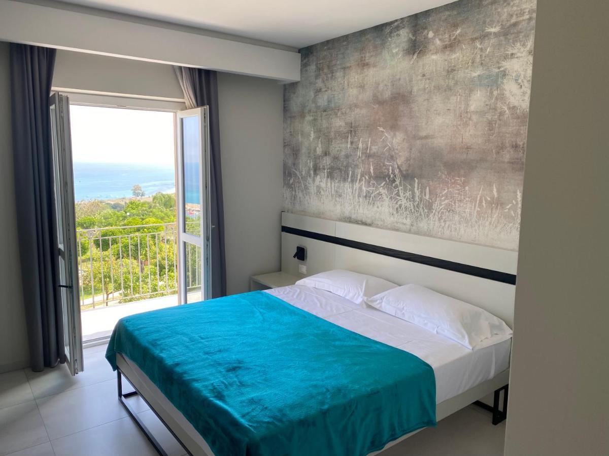 Gabriel Holidays Tropea Eksteriør billede